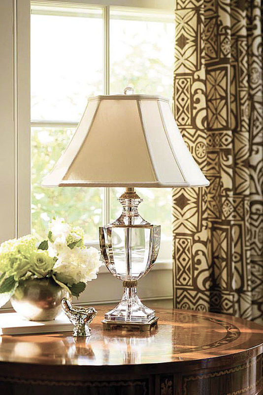 Room decor with solid crystal lamp;