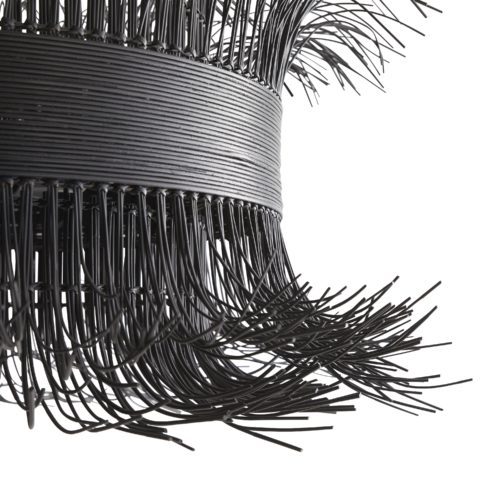 From the runway to our living rooms, our love affair with rattan sees no end in sight. Rattan Fringe Chandelier marries hand-crafted artistry with modern appeal, featuring free-flowing rattan cinched in by-banded rattan for a pièce de ré·sis·tance finished in black.