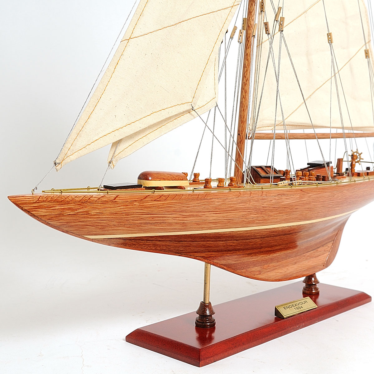 Details about   1:300 Endeavour training Ship sailboat motor boat model with light 
